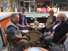 Gebakje eten bij de Poolse Bakker